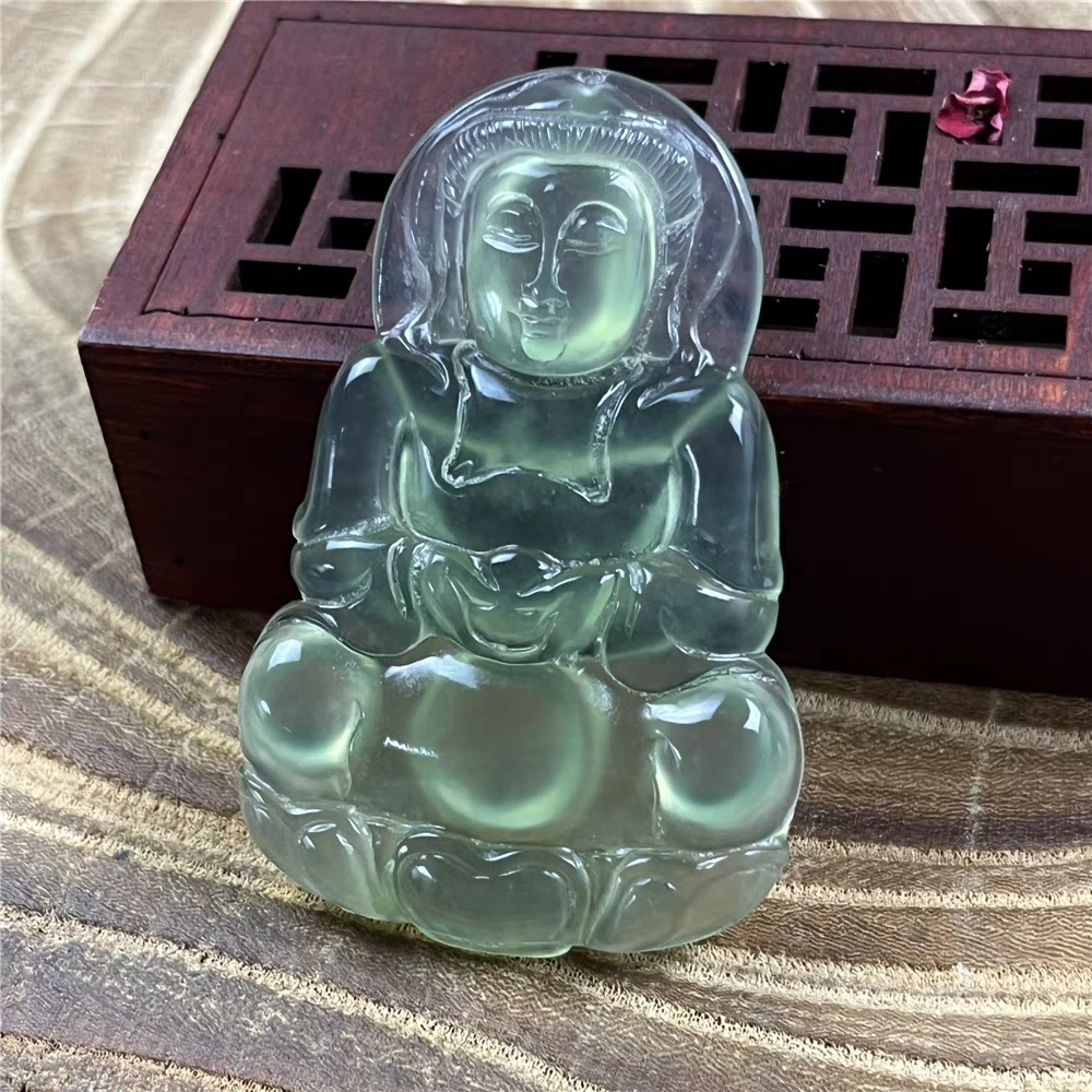 东北岫岩老料精工雕刻:观音菩萨！