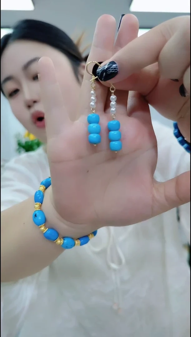 玛瑙/玉髓颈饰合金07031三株耳钩