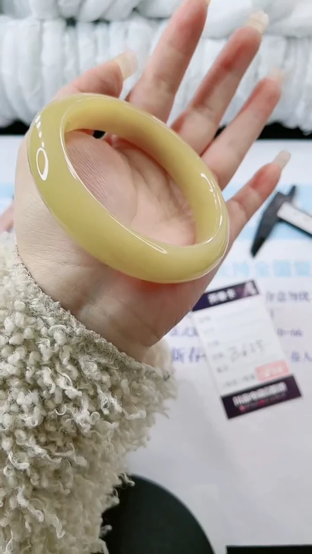 【闪购商品】石英质玉手镯未镶嵌多样性发货E625-62