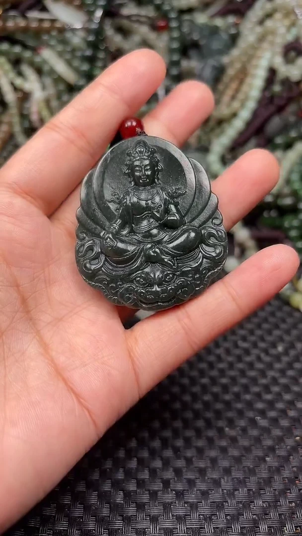 颈饰未镶嵌和田玉1
