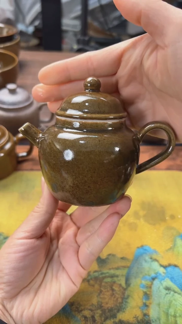 瑕疵鳝鱼黄泡茶壶