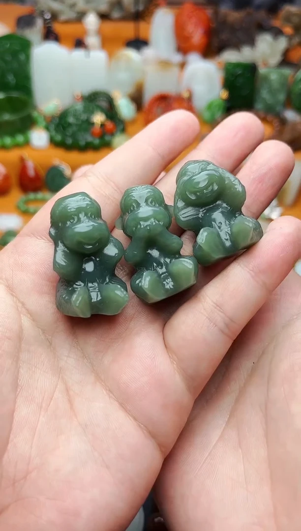 【闪购商品】和田玉摆件未镶嵌小猴子01