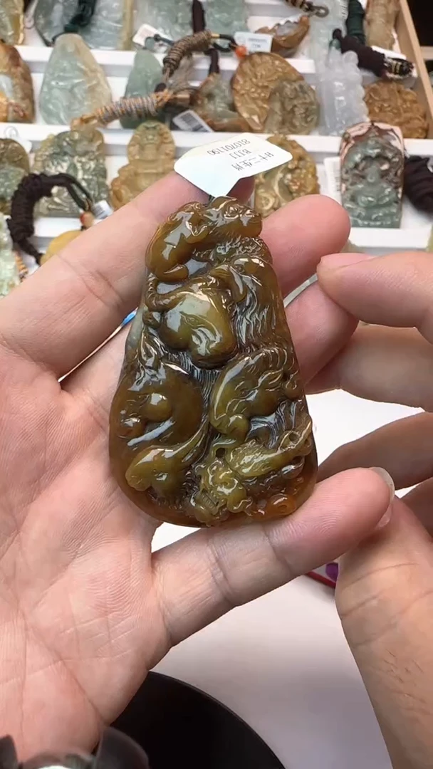颈饰未镶嵌翡翠天然翡翠