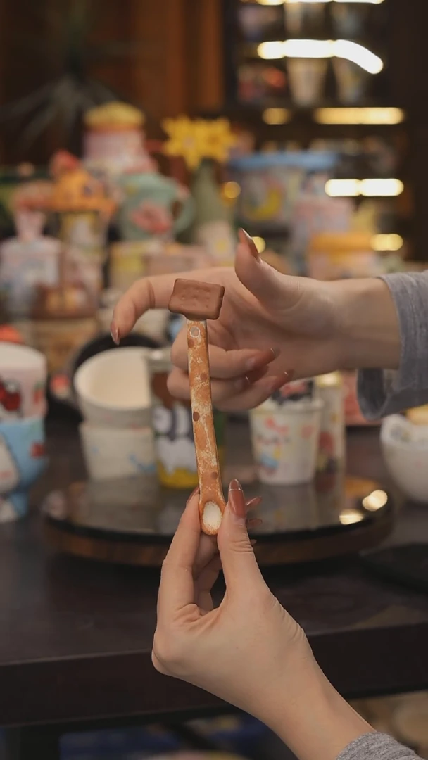 景德镇釉下彩绘设计师款式陶瓷