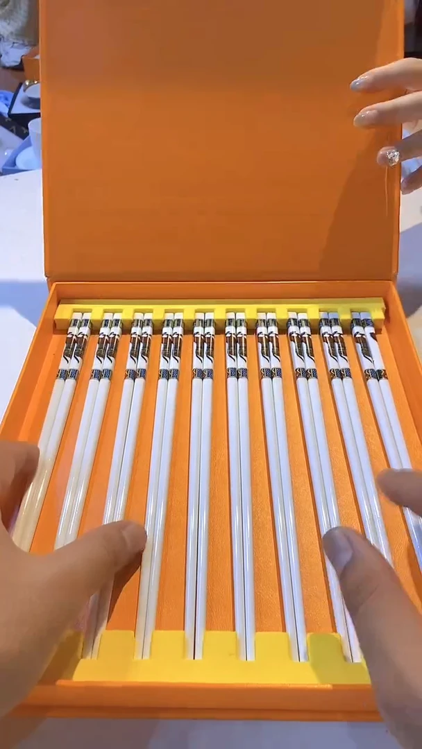 杯鸿辉家品牌瓷器，京东包邮！