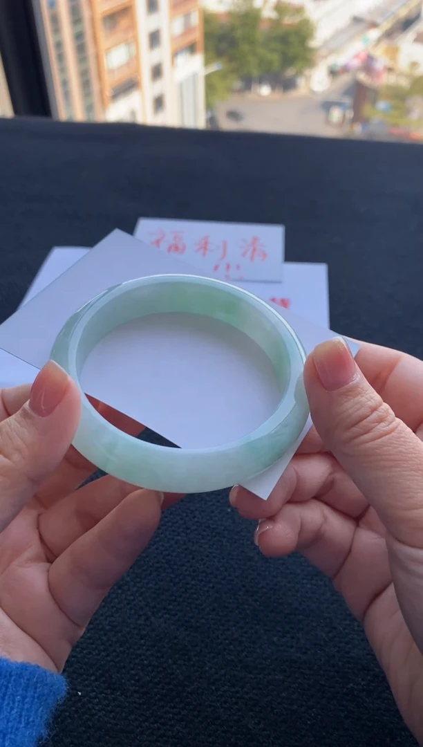 【闪购商品】翡翠手镯未镶嵌买断价XW23017019