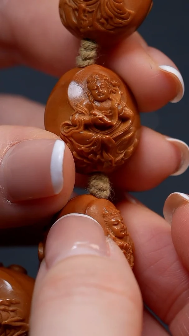 【闪购商品】橄榄核手串八宝观音