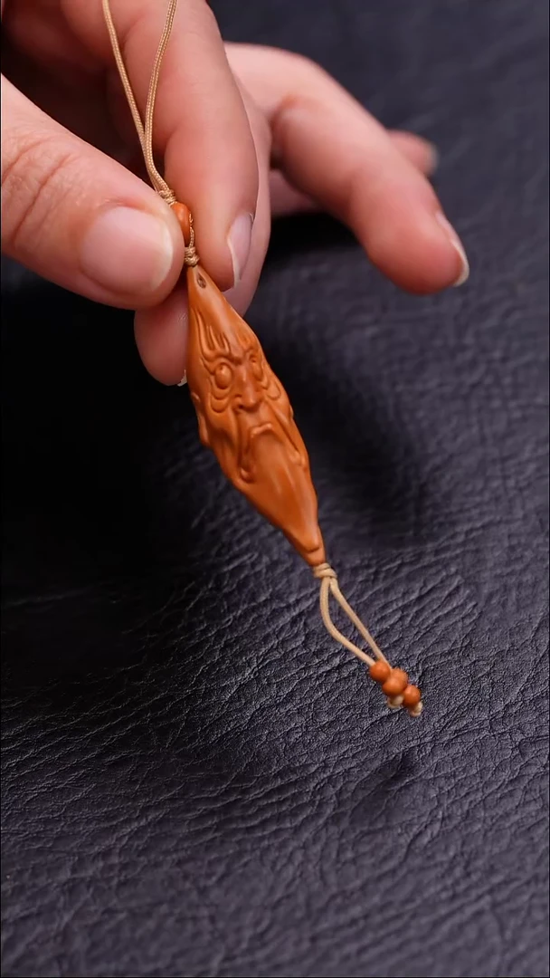 【闪购商品】橄榄核吊坠橄榄核