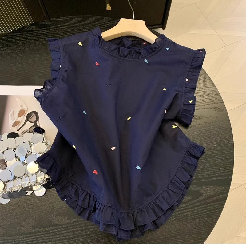 夏季2025新款美德拉甜美风小众木耳边设计感无袖衬衫娃娃小衫上衣