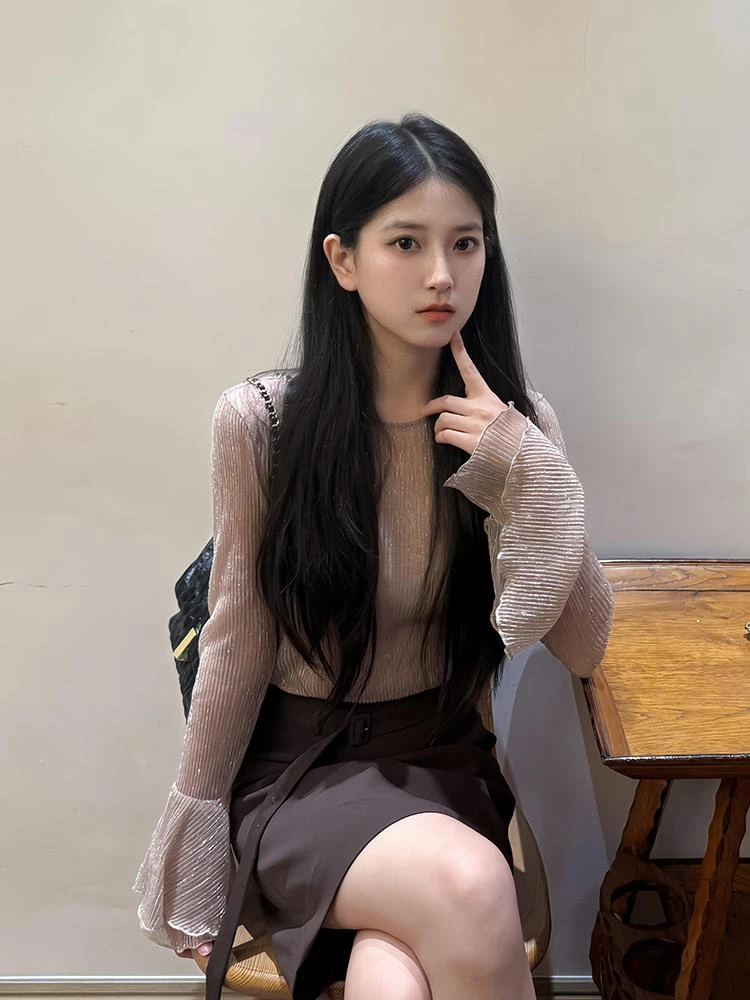 法式独特精致仙气飘飘设计感上衣高级感藕粉色喇叭袖衬衫女早秋季