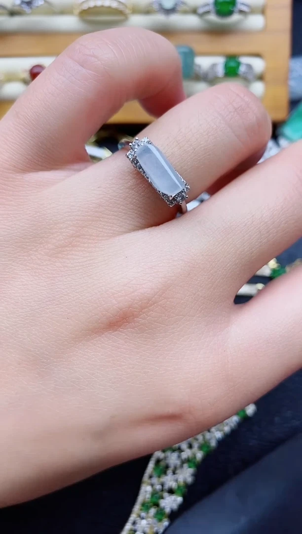 银S925镶嵌戒指翡翠1