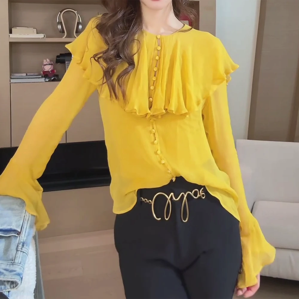 “日光岛屿”立裁荷叶边斗篷轻薄长袖衬衫C5855