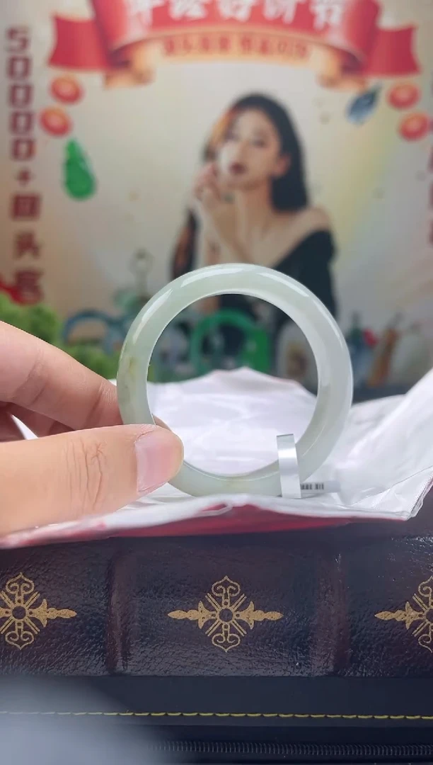 【闪购商品】翡翠手镯未镶嵌手镯11