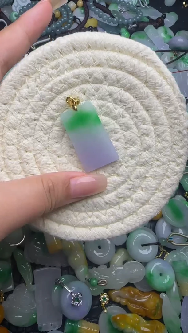 翡翠未镶嵌颈饰天然缅甸翡翠吊坠