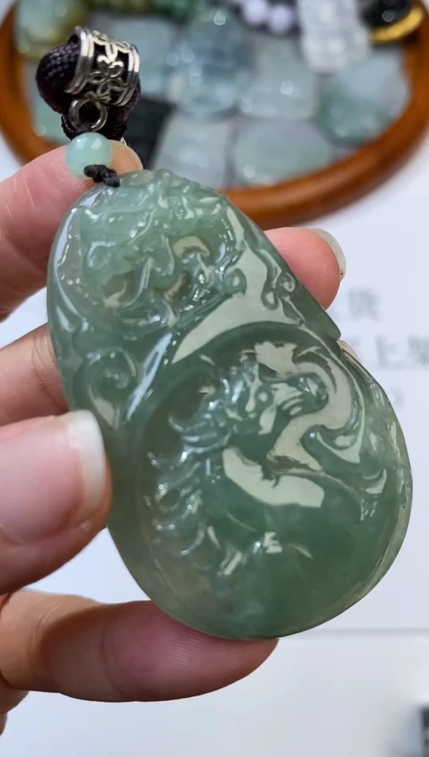 未镶嵌挂件翡翠305900      多人
