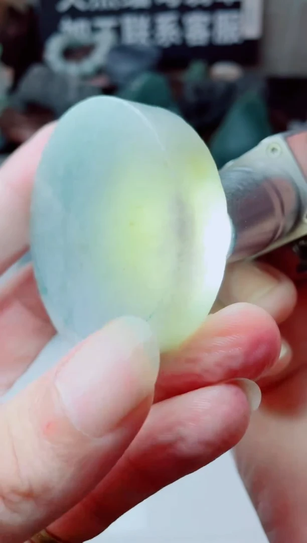 翡翠未镶嵌颈饰2650.....