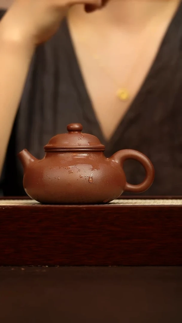 茶壶紫砂容天 150cc 原矿底槽清