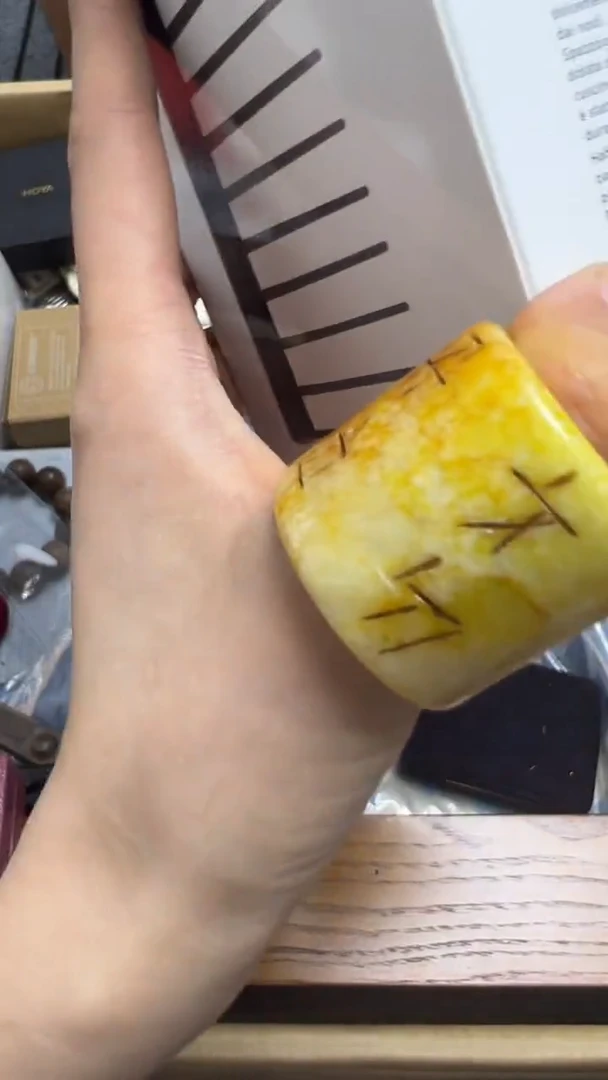 手工艺品琉璃春**鸿瓷片瓷片瓷片瓷片