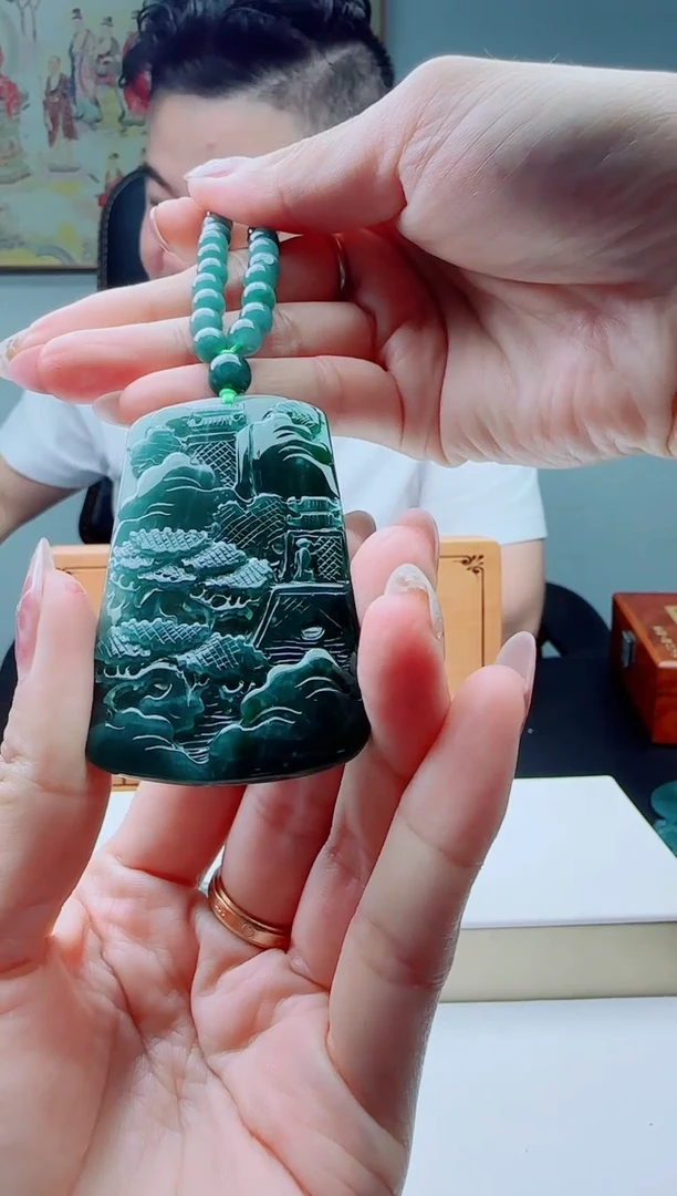 颈饰未镶嵌翡翠1111