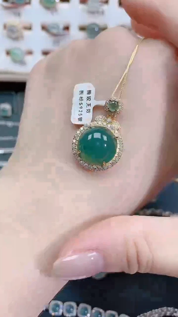 颈饰银S925镶嵌翡翠天然翡翠