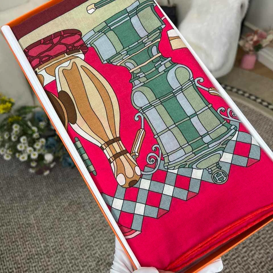 全新未使用 Hermes/爱马仕 【小花念念】丝巾