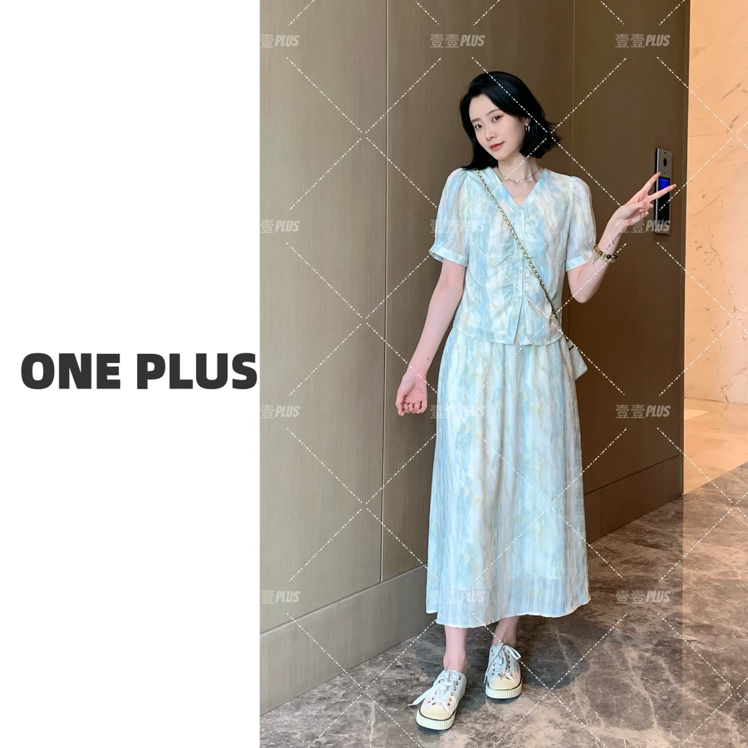 【浅海繁星】晕染系褶皱设计V领舒适显瘦飘逸自在时尚穿搭两件套