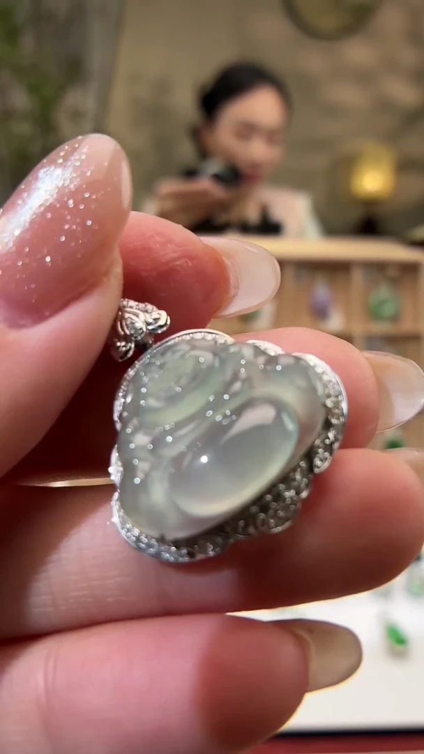 吊坠(不含链)18K金镶嵌翡翠佛公