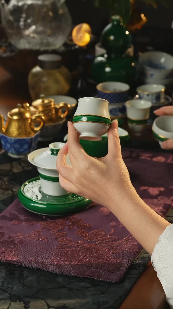 瓷片瓷唐里