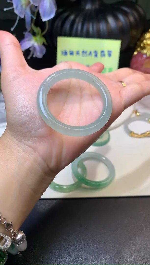 未镶嵌定制翡翠毛货