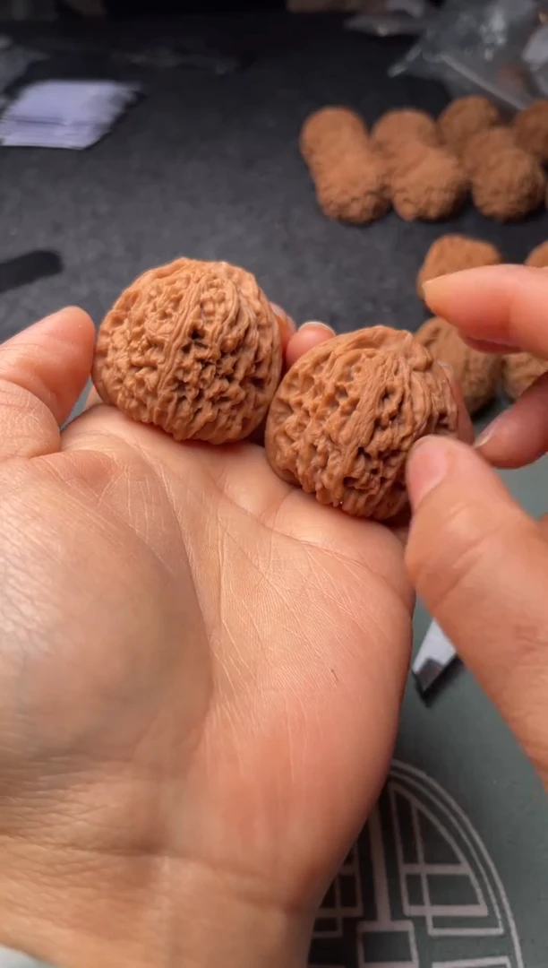 把件文玩核桃w82  南疆石  39尺