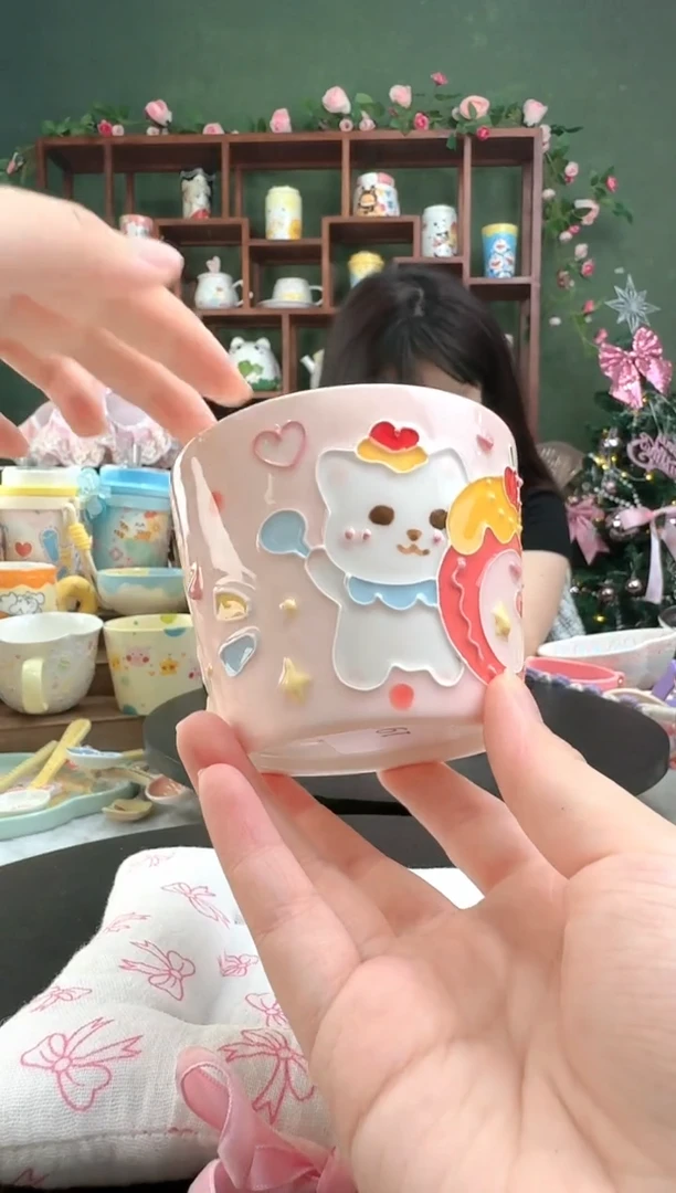 192景德镇高温陶瓷釉下彩 玉泥 樱桃小兔杯