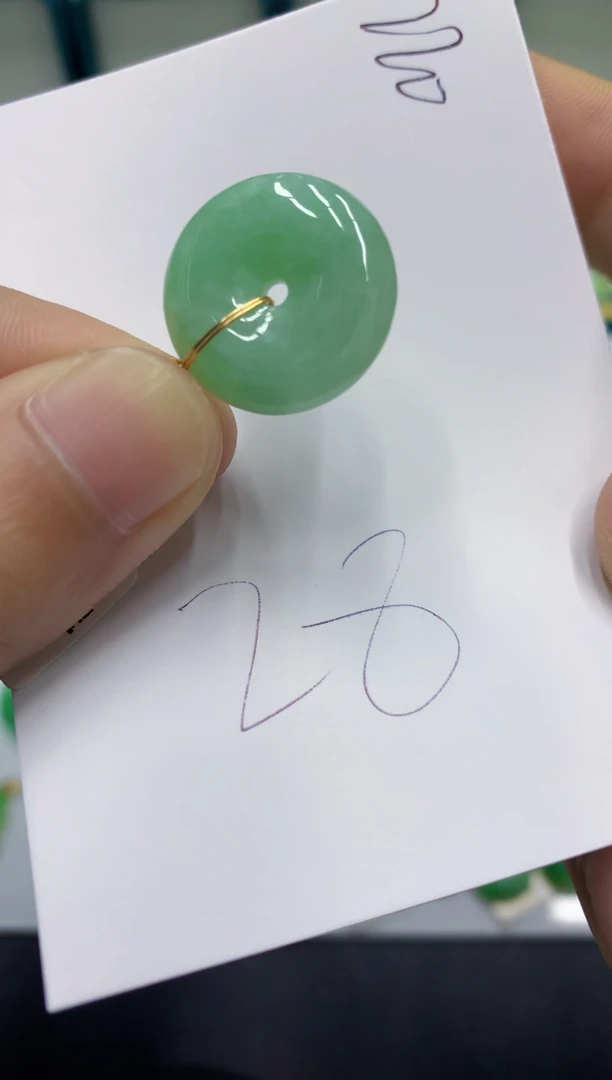 【闪购商品】翡翠颈饰未镶嵌翡翠