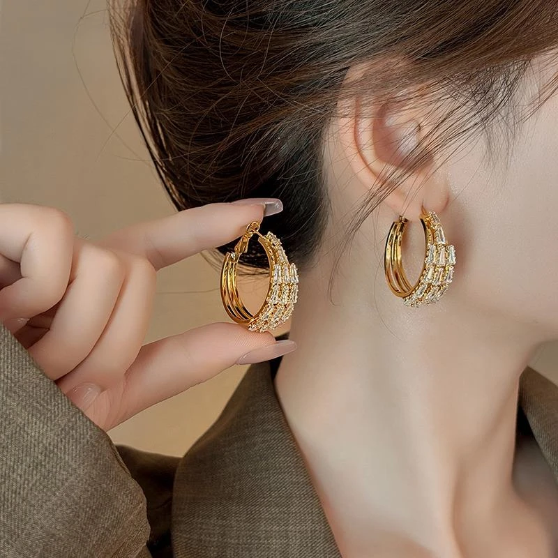 CK 合金耳饰 CK耳饰大圈轻奢高级金色圈圈大耳环女气质耳圈新款