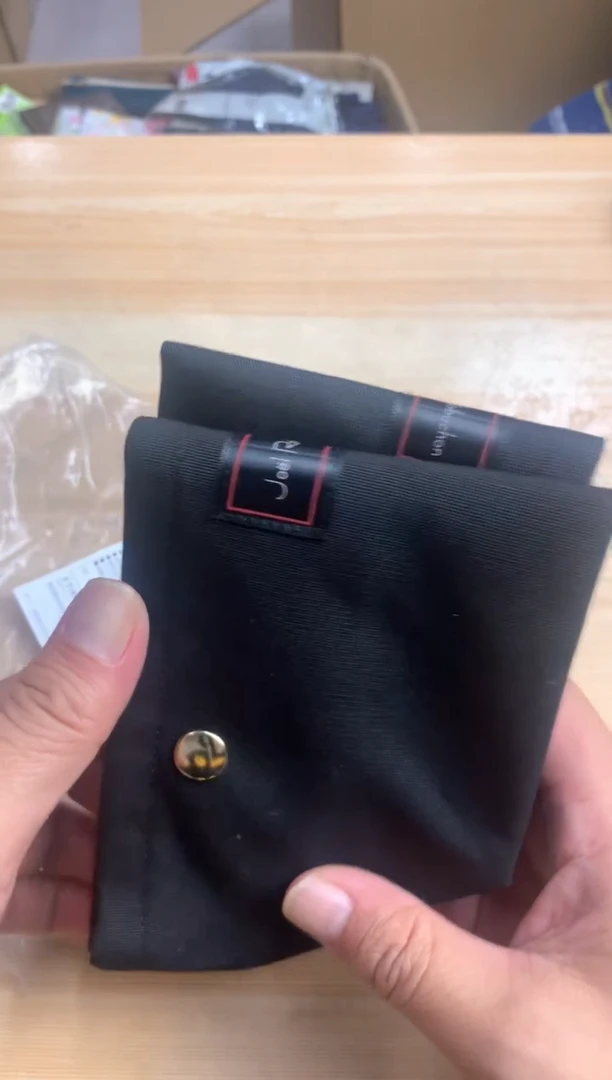 默认微瑕，no退no换，介意勿拍 2个