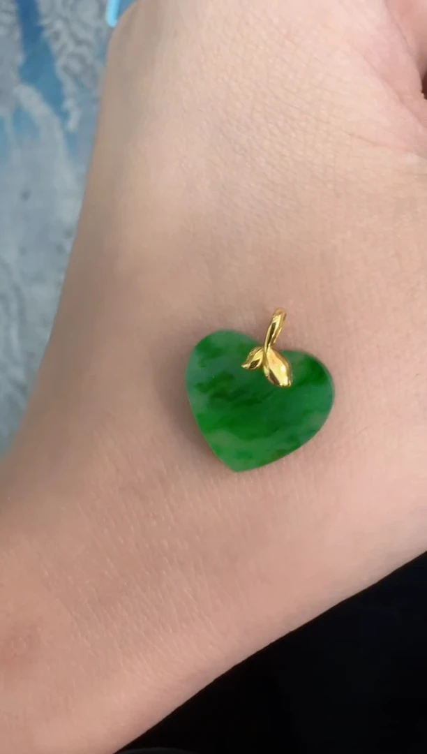 翡翠18K金镶嵌颈饰缅甸天然A货