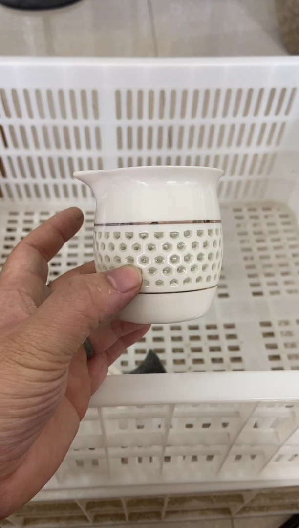 杯无运费险有瑕疵的摄影的产品有使用过的痕迹有点脏介意勿拍