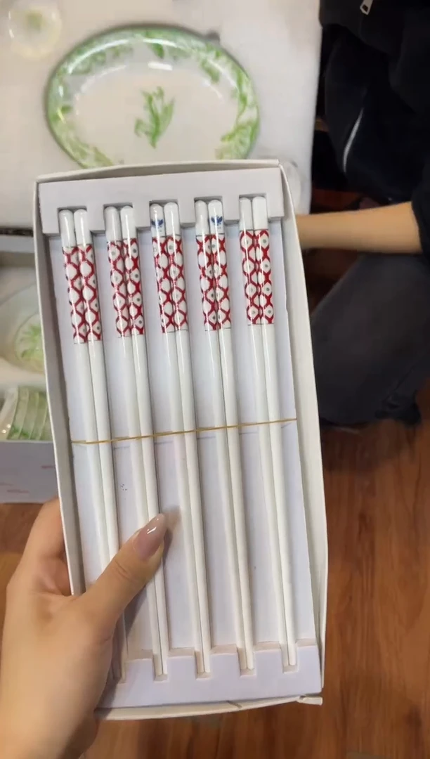 杯鸿辉家品牌瓷器，京东包邮！