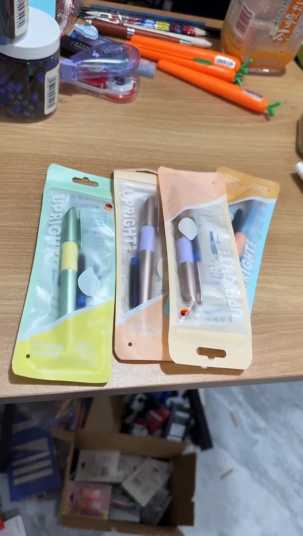 永生钢笔1支随机