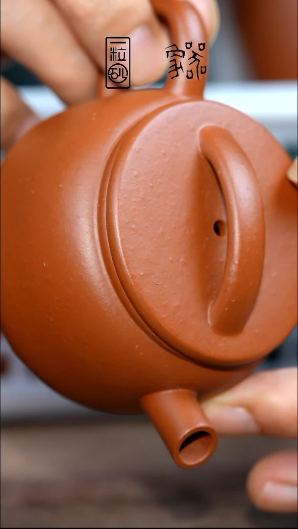 茶壶紫砂微瑕一粒砂龙8