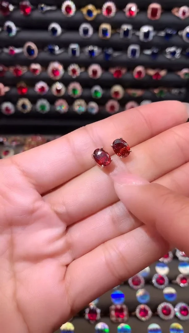 【闪购商品】石榴石（芬达石）耳饰银S925镶嵌68