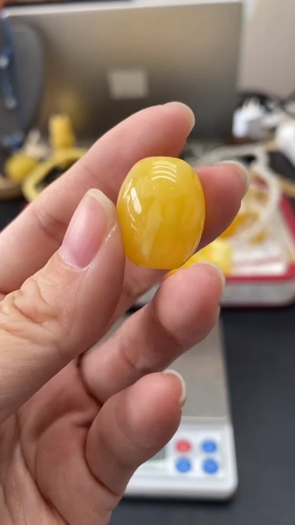 琥珀未镶嵌珠宝奇石783