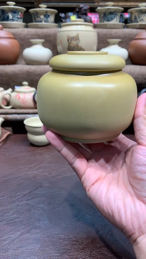 泥塑王宇纯柴烧小茶叶罐一个