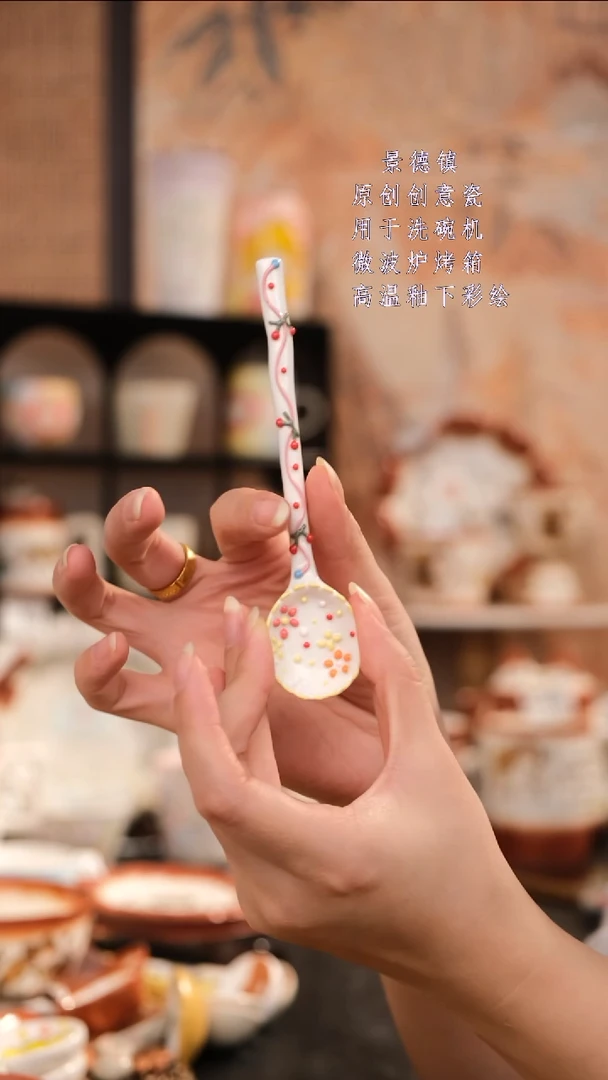 摆件景德镇手工手绘设计师款