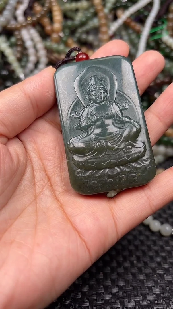 颈饰未镶嵌和田玉1