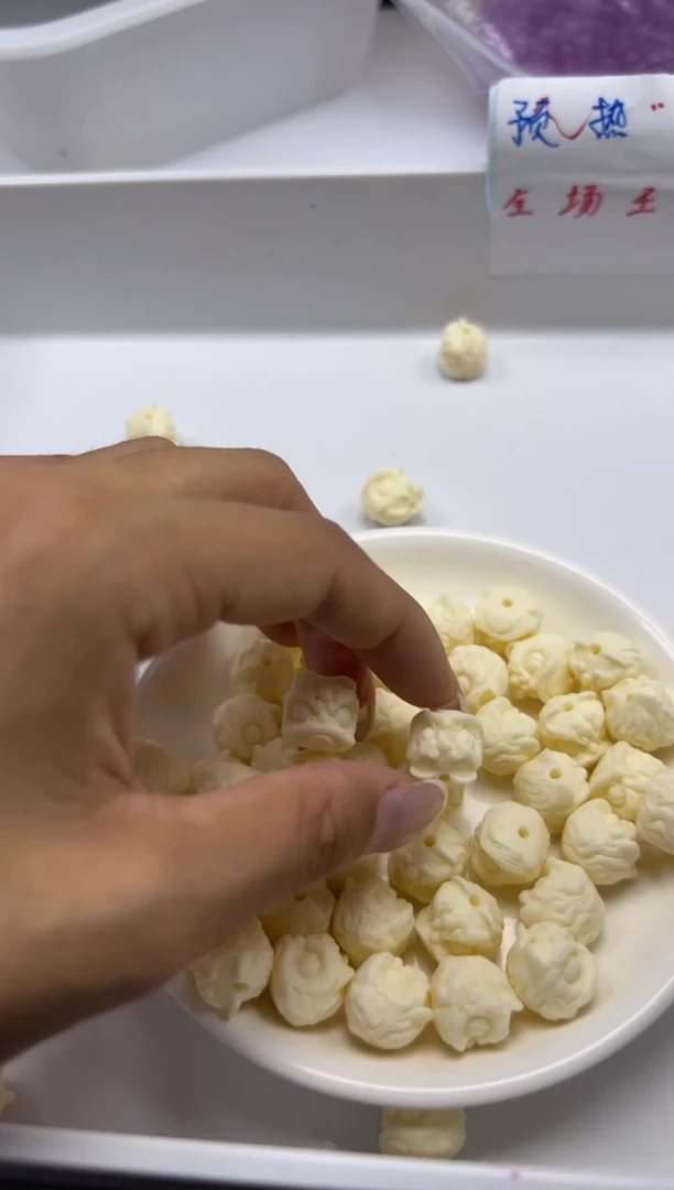 檀香木无事牌w2665牙牙醒狮14*12mm*2