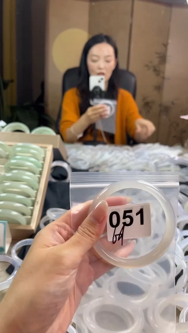 手镯玛瑙/玉髓未镶嵌051