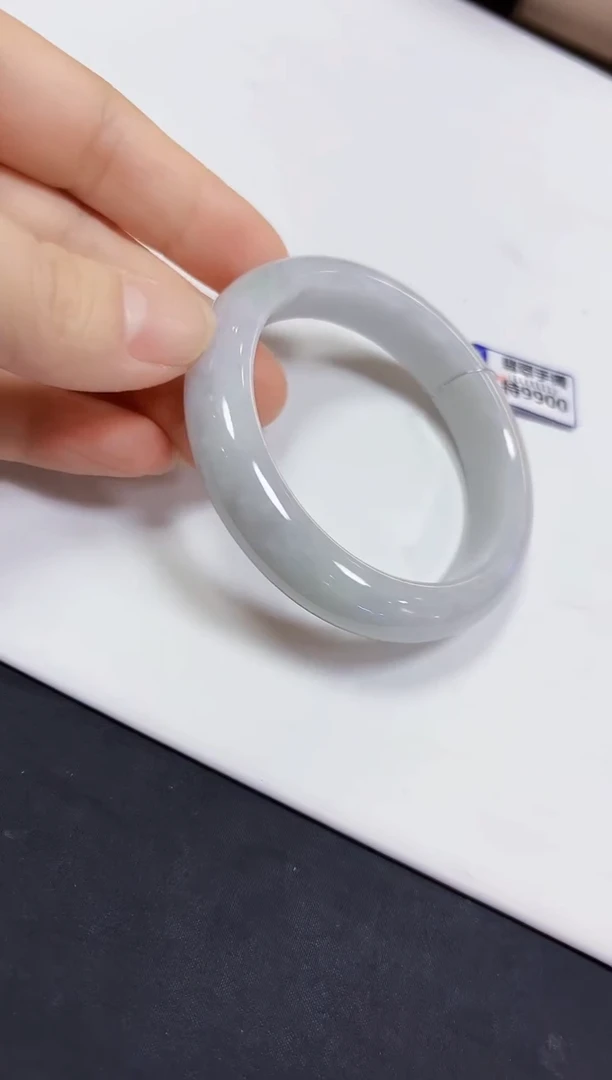 颈饰未镶嵌翡翠手镯54