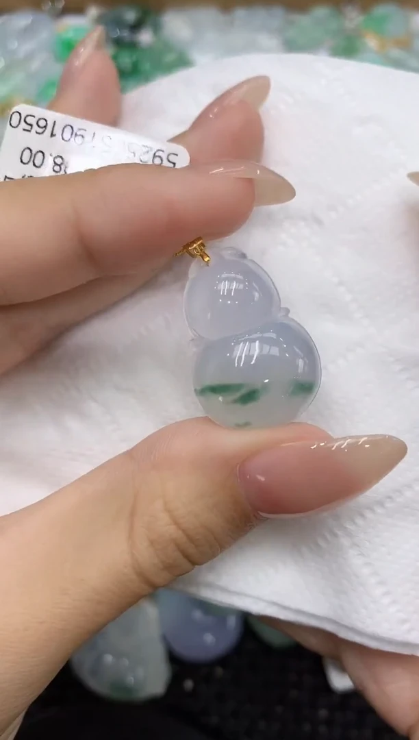 颈饰18K金镶嵌翡翠111111111111