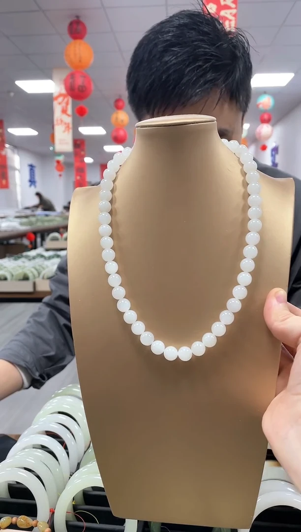 【闪购商品】和田玉颈饰未镶嵌白玉卡10项链一条