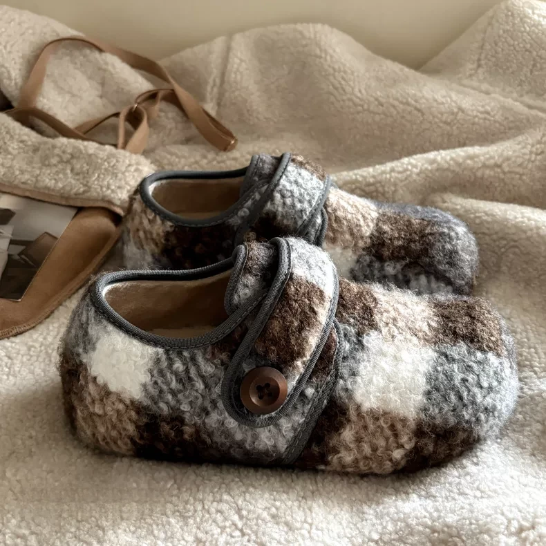 小众复古全包加绒勃肯鞋女冬季新款爆火魔术贴保暖毛毛鞋棉鞋单鞋